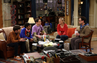 The Big Bang Theory (T2): Ep.19 La yuxtaposicion de la prostituta muerta