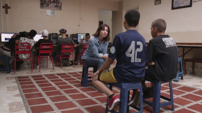 A las puertas del...: Niños rotos - Colombia