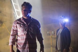 Imagen de The Librarians (T2): Ep.3 The Librarians y lo que hay debajo de las piedras - 2