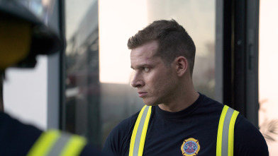 Imagen de 9-1-1 (T2): Ep.1 Bajo presión - 2