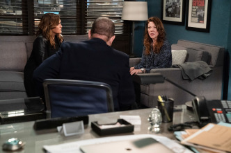 Imagen de Ley y orden:... (T22): Ep.6 El largo brazo del testigo - 7