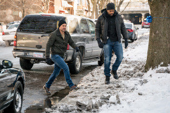 Imagen de Chicago P.D. (T8): Ep.8 Servir y proteger - 2