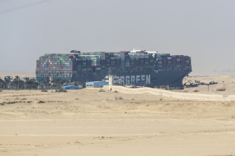 Colapso en el canal de Suez
