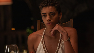 Imagen de Fantasy Island (T1): Ep.2 Él y ella/El hotel de los corazones rotos - 9