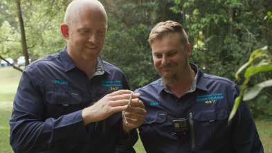Australia: cazadores de serpientes - Sorpresa en el baño