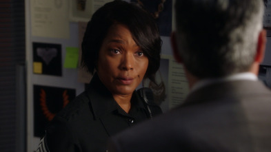 Imagen de 9-1-1 (T6): Ep.5 Allanamiento - 1