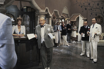 Imagen de Muerte bajo el sol - 9