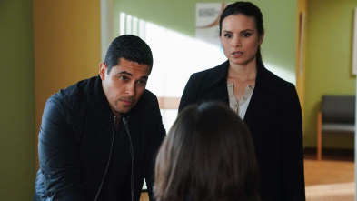 Imagen de NCIS: Naval... (T20): Ep.19 El centro de todas las miradas - 2