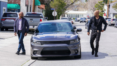 Imagen de S.W.A.T.:  Los... (T6): Ep.20 Todo lo que brilla - 3