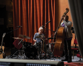 Imagen de Eric Clapton: The Lady In The Balcony - 4
