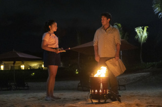 Imagen de Almost Paradise (T2): Ep.6 El mes de los fantasmas - 1