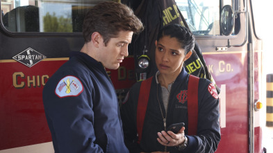 Chicago Fire (T11): Ep.22 Cascada roja