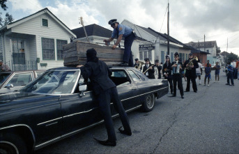 Leningrad Cowboys Go America