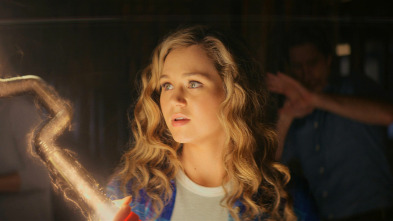 Stargirl (T1): Ep.11 El caballero brillante