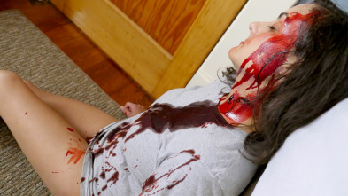 Imagen de Un asesino llega a tu...: Las huellas de la oscuridad - 2
