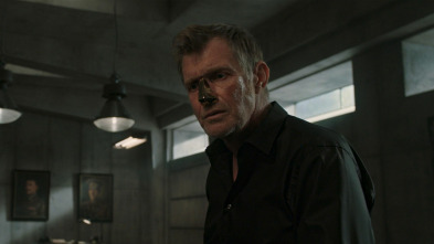 Imagen de Pennyworth (T2): Ep.5 El corazón sangrante - 2