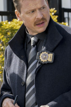 Imagen de East New York (T1): Ep.18 En el bote - 1
