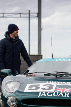 Three Men Four Wheels: Jaguar XJ220