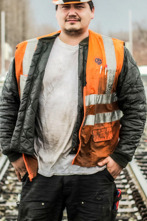 Imagen de Alaska en tren, Season 2: Ataque de oso - 1