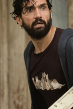 Imagen de From (T2): Ep.1 Extraños en una tierra extraña - 1