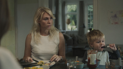 Imagen de Familias como la... (T1): Ep.1 El momento se acerca - 6