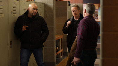 Imagen de Chicago Fire (T12): Ep.8 La Oscuridad - 2