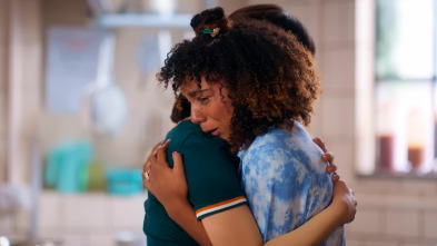 Imagen de A través del armario (T1): Ep.9 El regreso - 2