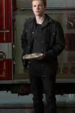 Shameless (T6): Ep.4 A la una, a las dos…
