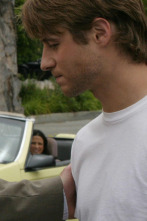 The O.C. (T2): Ep.1 The Distance