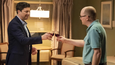 Room 104 (T2): Ep.4 Hambriento