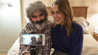 Imagen de Room 104 (T2): Ep.7 El hombre y el bebé y el hombre - 2