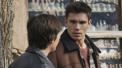 Roswell, Nuevo... (T2): Ep.10 Mujer norteamericana