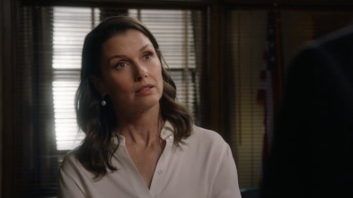 Blue Bloods (T14): Ep.18 Fin de la visita