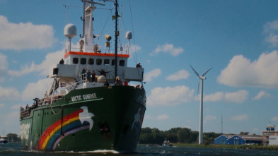 Putin vs. Greenpeace 