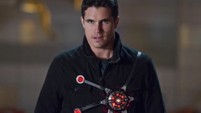 The Flash (T1): Ep.22 Rebeldes a la fuga
