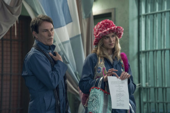 Imagen de Elsbeth (T2): Ep.20 Vacaciones en la sombra - 9
