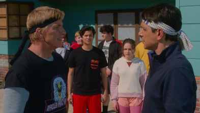 Imagen de Cobra Kai (T4): Ep.1 ¡Empezamos! - 2