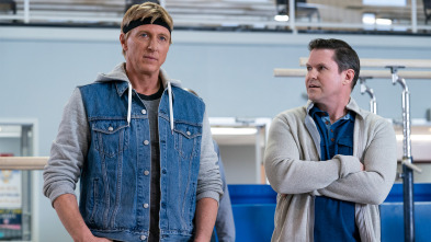 Imagen de Cobra Kai (T4): Ep.6 Zurrar ayuda a ligar - 4