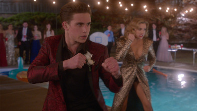 Imagen de Cobra Kai (T4): Ep.8 Empieza la fiesta - 4