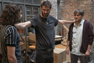 Imagen de Deudas (T1): Ep.7 Atraco a las diez - 2