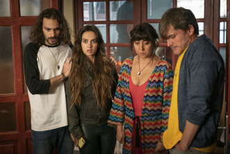 Imagen de Deudas (T1): Ep.12 1945 - 1