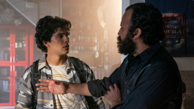 Imagen de Cobra Kai (T5): Ep.1 Muy lejos de casa - 1
