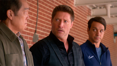 Imagen de Cobra Kai (T5): Ep.3 Jugando con fuego - 5