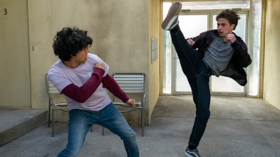 Imagen de Cobra Kai (T5): Ep.5 Medidas extremas - 2