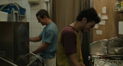 Imagen de Muy lejos - 12