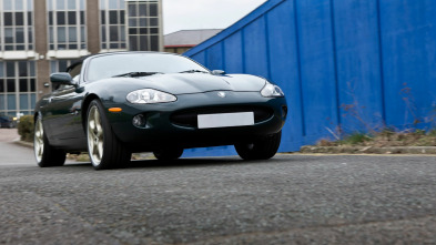 Imagen de Joyas sobre ruedas (T9): Jaguar XK8 - 2