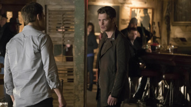 Imagen de Crónicas vampíricas (T7): Ep.14 Luz de luna en el pantano - 2