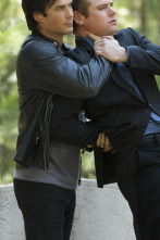 Imagen de Crónicas vampíricas (T8): Ep.5 Volver a casa fue un error - 1