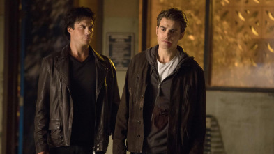 Imagen de Crónicas vampíricas (T8): Ep.6 Desviado a un extraño y alejado camino hacia el infierno - 2