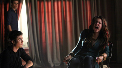 Imagen de Crónicas vampíricas (T4): Ep.21 Punto débil - 2